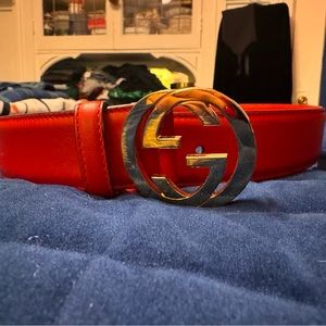 RED GUCCI BELT WITH G BUCKLE